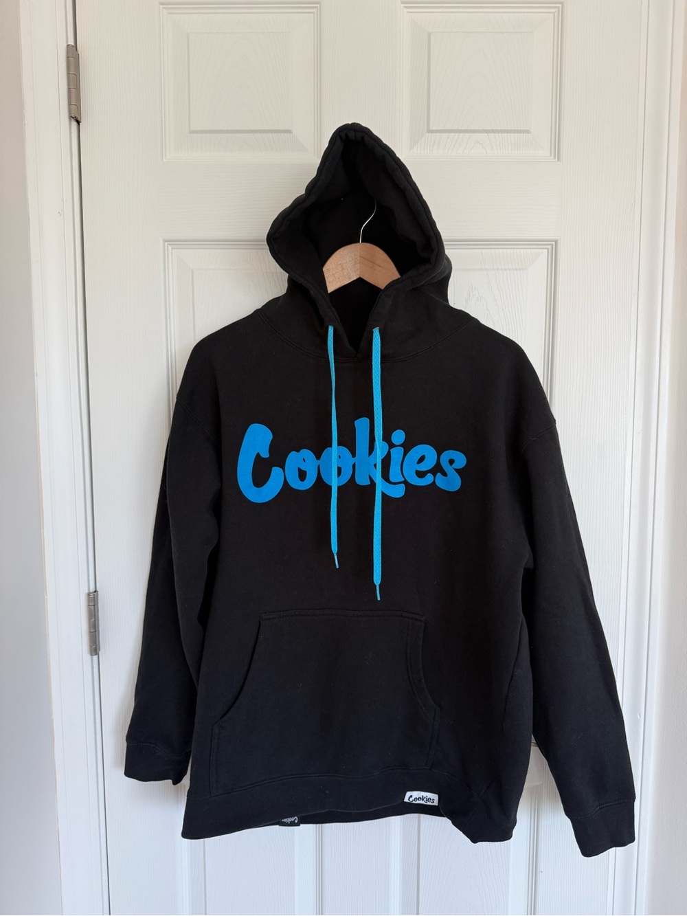 Men’s Cookies Black And Blue Size Large Hooded Sweatshirt
